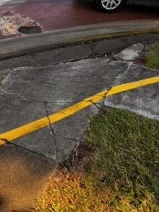 Image of a kerb ramp outside Aspley State School, Maundrell Terrace